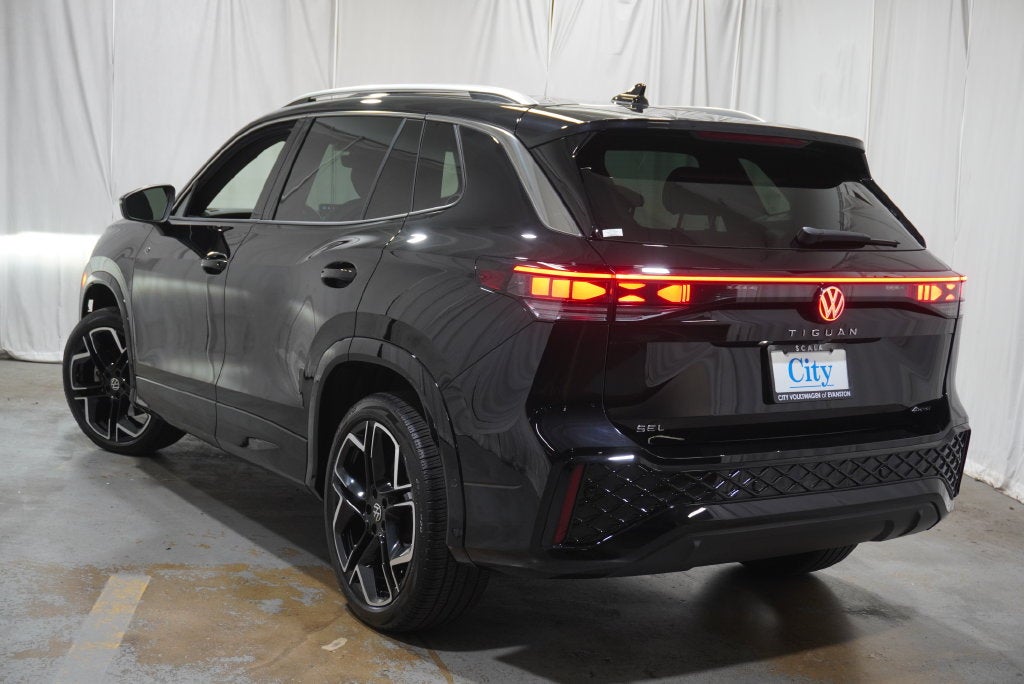 2025 Volkswagen Tiguan 2.0T SEL R-Line
