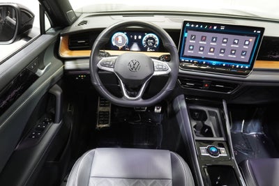 2025 Volkswagen Tiguan 2.0T SEL R-Line