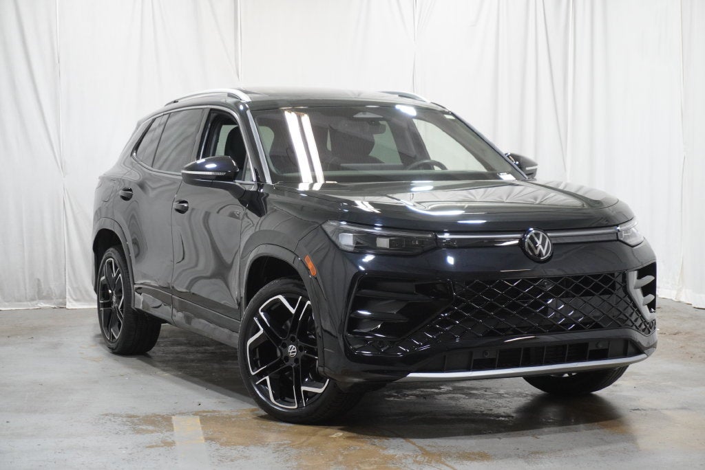 2025 Volkswagen Tiguan 2.0T SEL R-Line