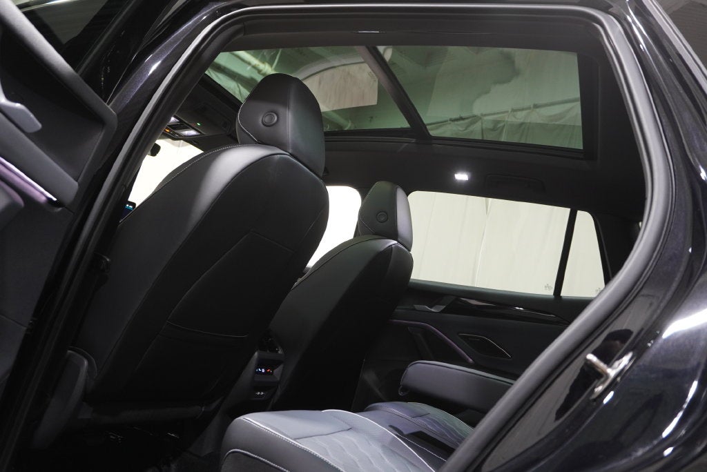 2025 Volkswagen Tiguan 2.0T SEL R-Line