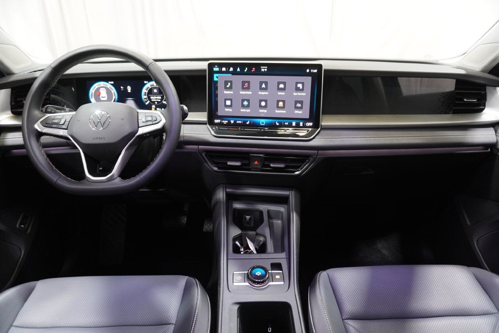2025 Volkswagen Tiguan 2.0T SE