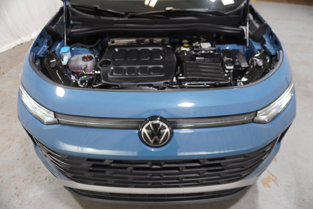 2025 Volkswagen Tiguan 2.0T SE