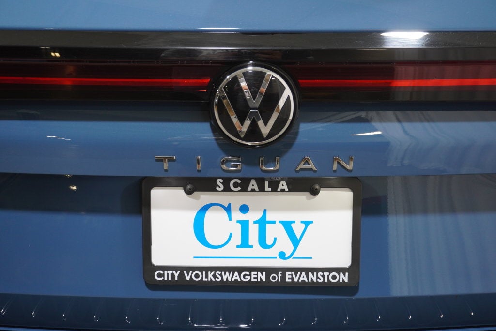 2025 Volkswagen Tiguan 2.0T SE