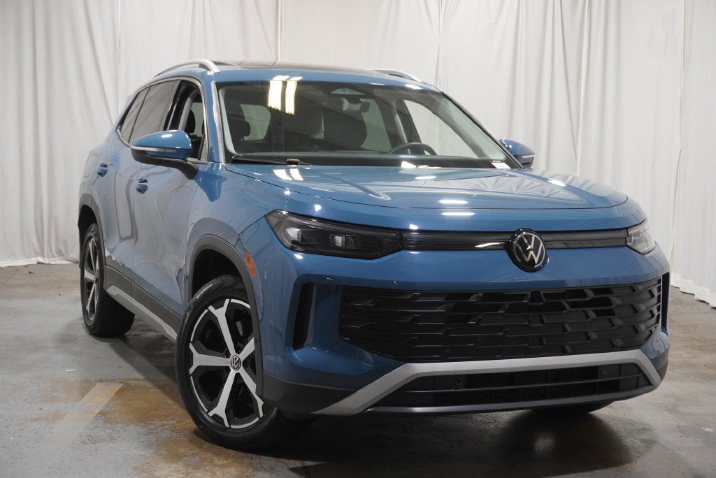 2025 Volkswagen Tiguan 2.0T SE