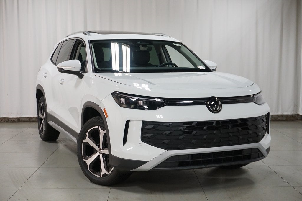 2025 Volkswagen Tiguan 2.0T SE