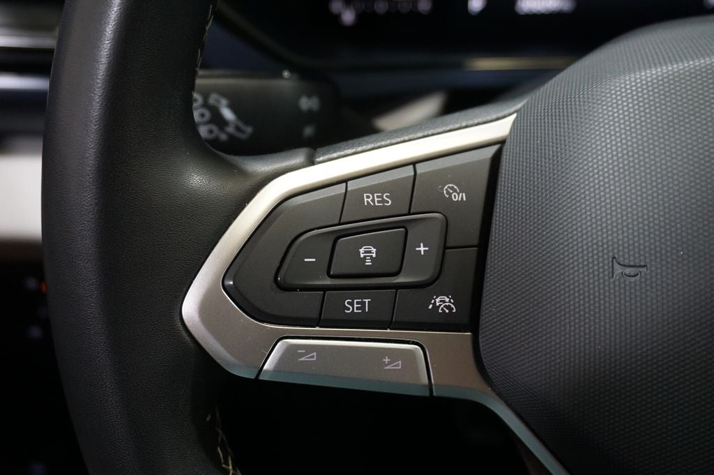 2023 Volkswagen Taos 1.5T SE