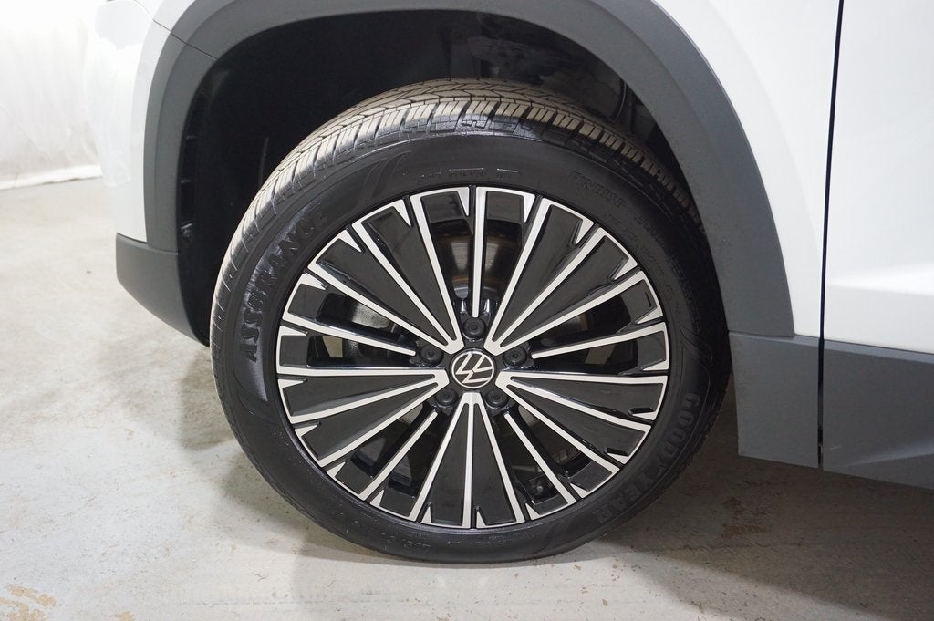 2025 Volkswagen Taos 1.5T SE