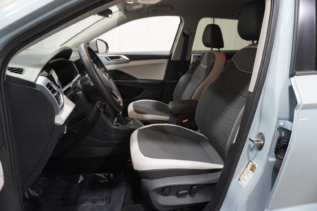 2025 Volkswagen Taos 1.5T SE