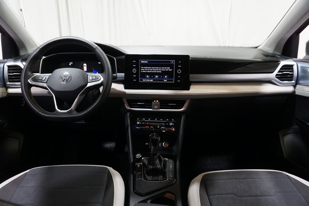 2025 Volkswagen Taos 1.5T SE