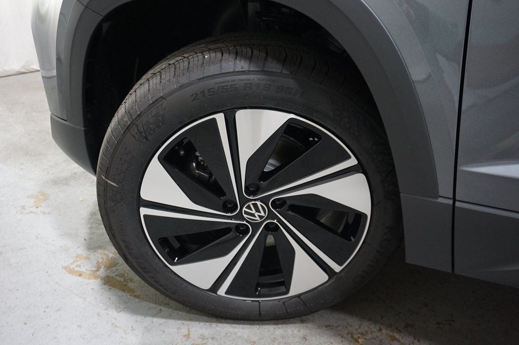 2025 Volkswagen Taos 1.5T SE