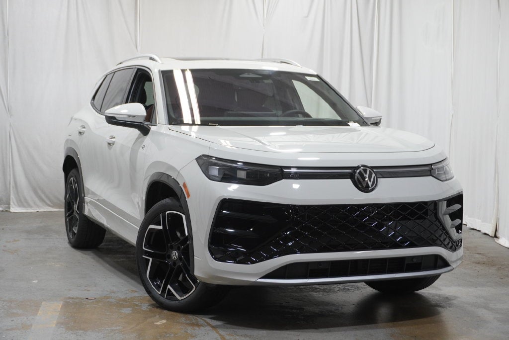 2026 Volkswagen Tiguan SEL R-Line Turbo