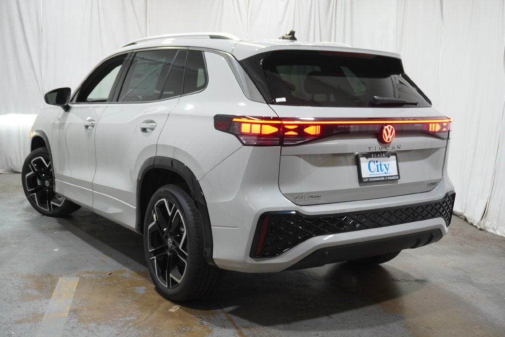 2026 Volkswagen Tiguan SEL R-Line Turbo