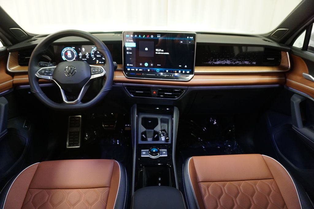 2026 Volkswagen Tiguan 2.0T SEL R-Line Turbo