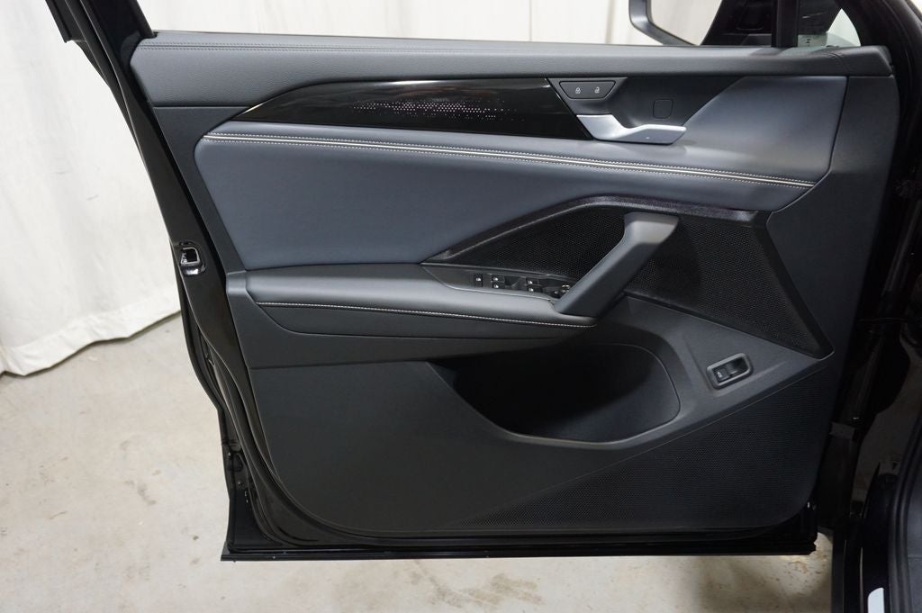 2026 Volkswagen Tiguan 2.0T SEL R-Line Turbo