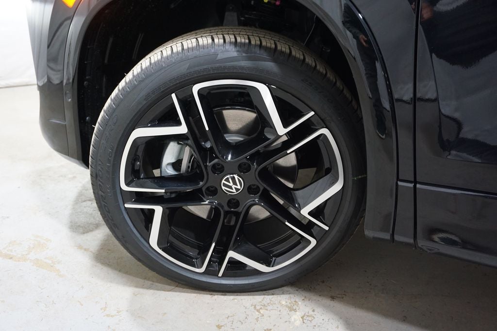 2026 Volkswagen Tiguan 2.0T SEL R-Line Turbo