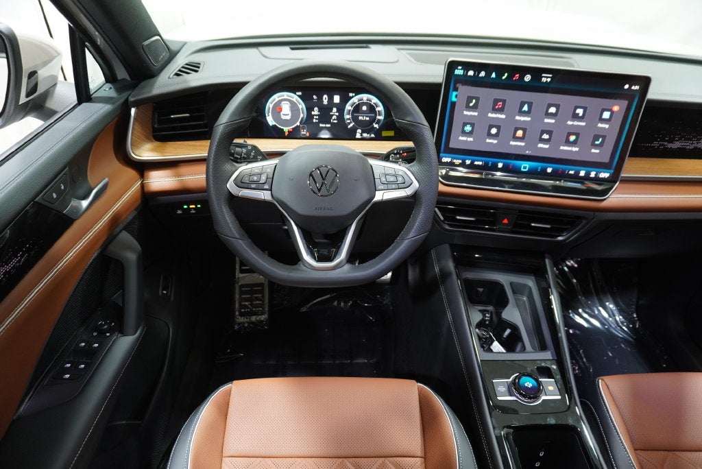2026 Volkswagen Tiguan SEL R-Line Turbo