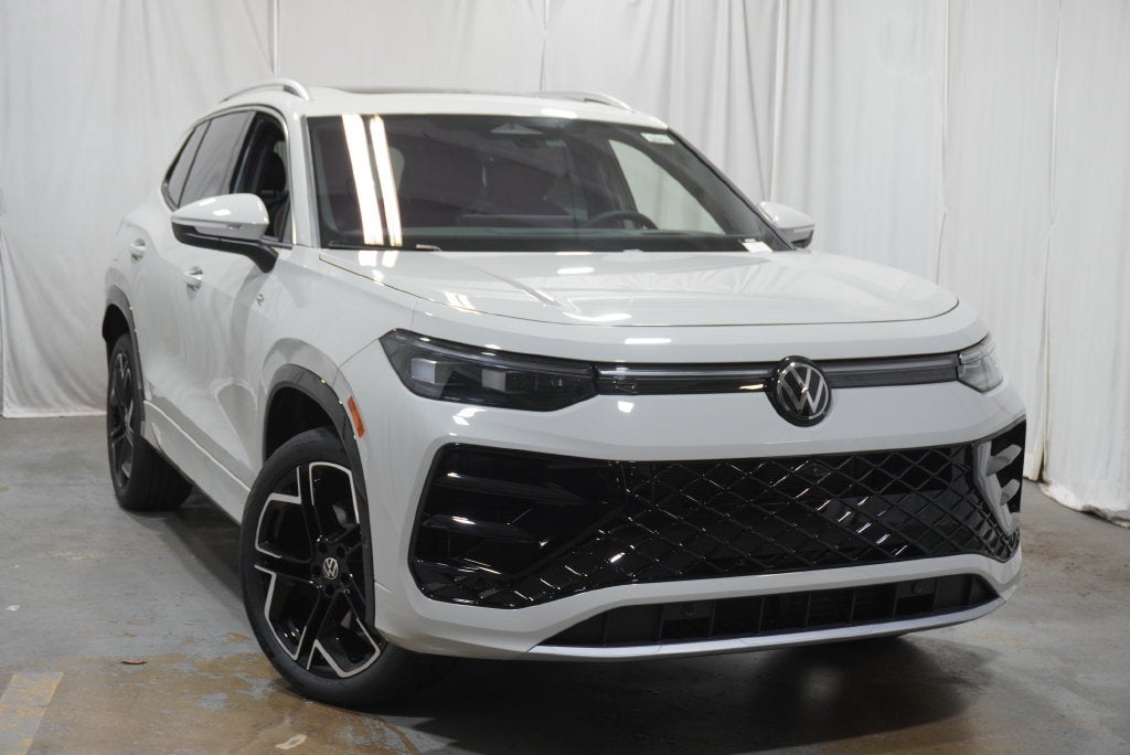 2026 Volkswagen Tiguan SEL R-Line Turbo