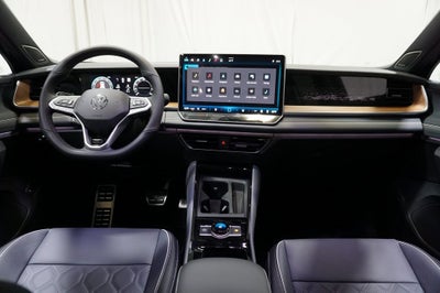 2026 Volkswagen Tiguan 2.0T SEL R-Line Turbo