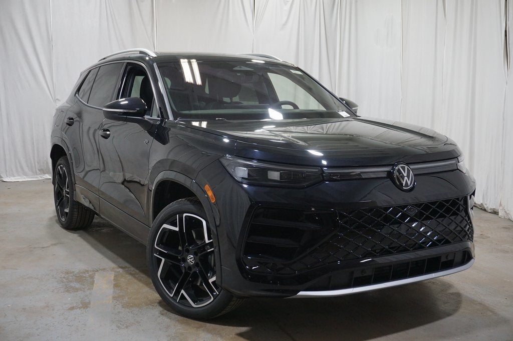 2026 Volkswagen Tiguan 2.0T SEL R-Line Turbo