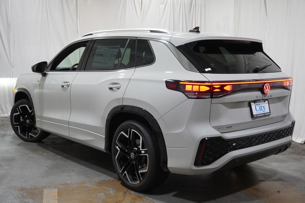 2026 Volkswagen Tiguan 2.0T SEL R-Line Turbo