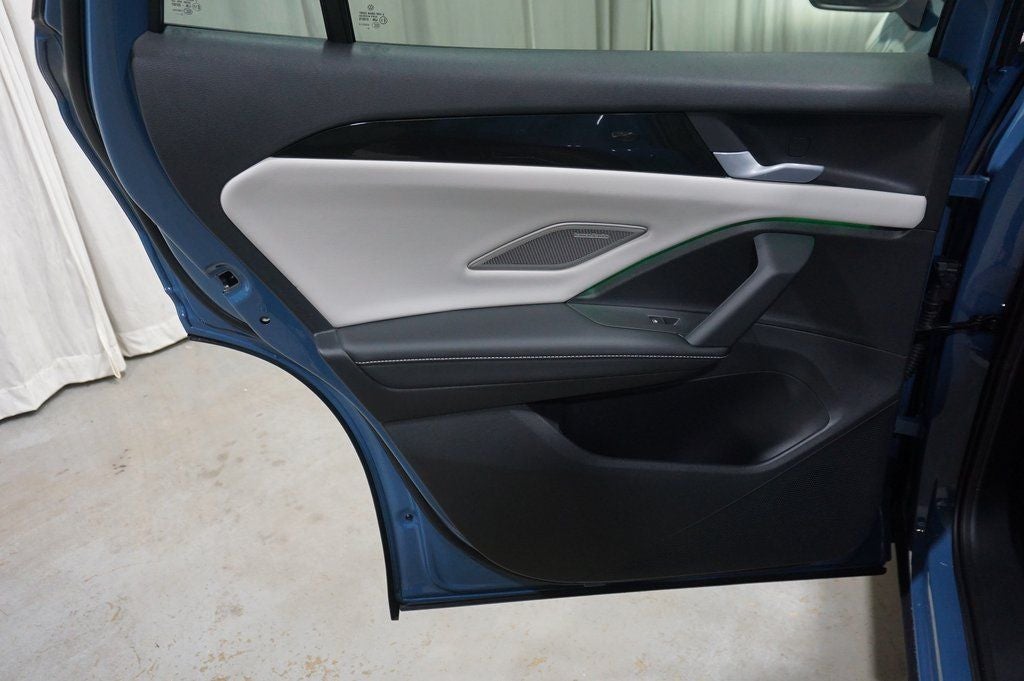 2026 Volkswagen Tiguan 2.0T SEL R-Line Turbo