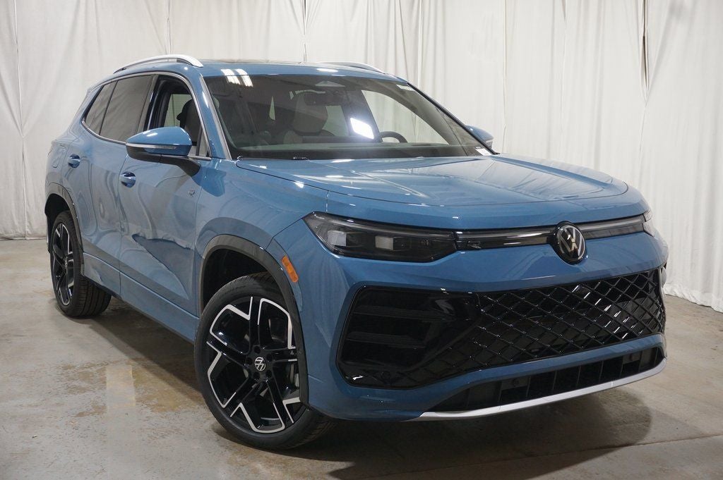 2026 Volkswagen Tiguan 2.0T SEL R-Line Turbo