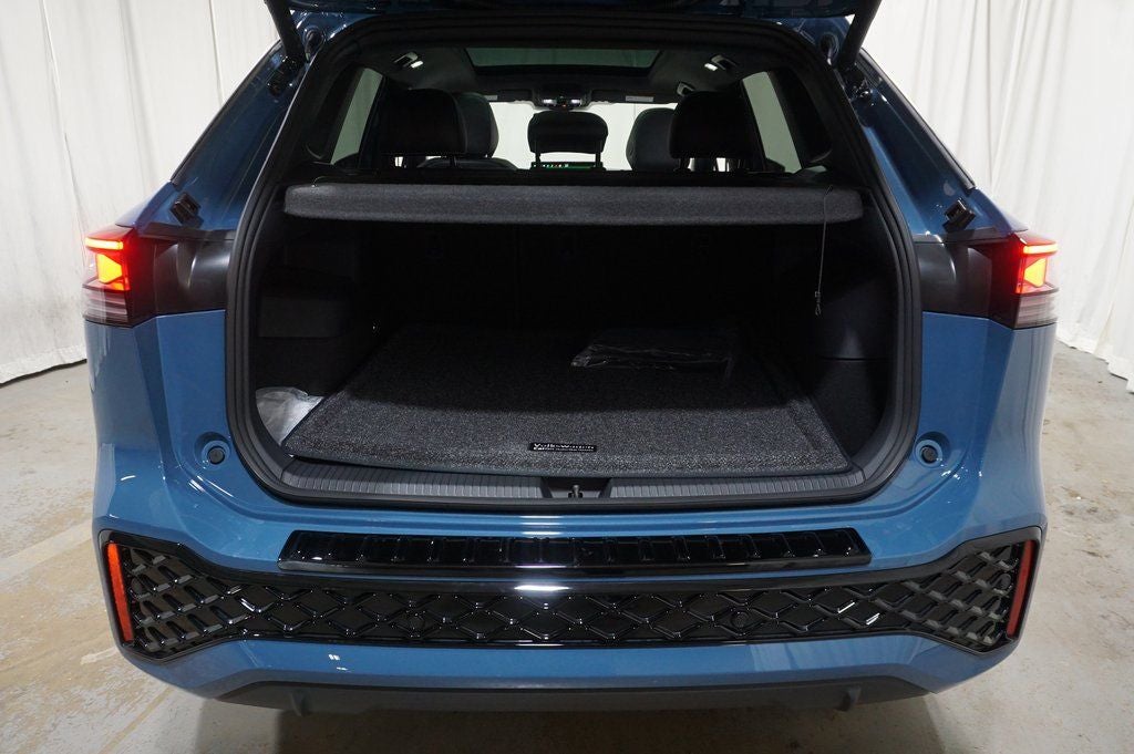 2026 Volkswagen Tiguan 2.0T SEL R-Line Turbo