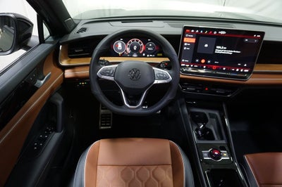 2026 Volkswagen Tiguan 2.0T SEL R-Line Turbo