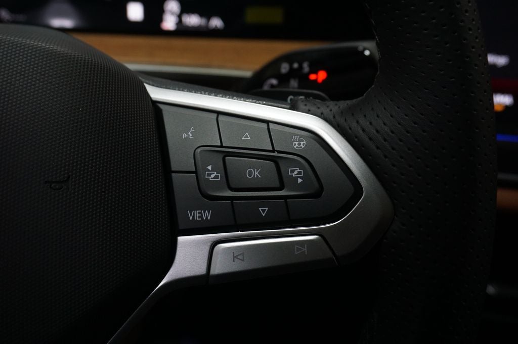 2026 Volkswagen Tiguan 2.0T SEL R-Line Turbo