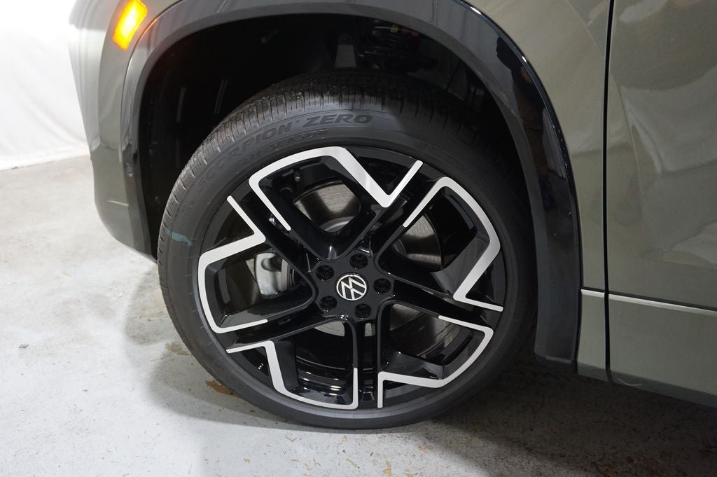 2026 Volkswagen Tiguan 2.0T SEL R-Line Turbo