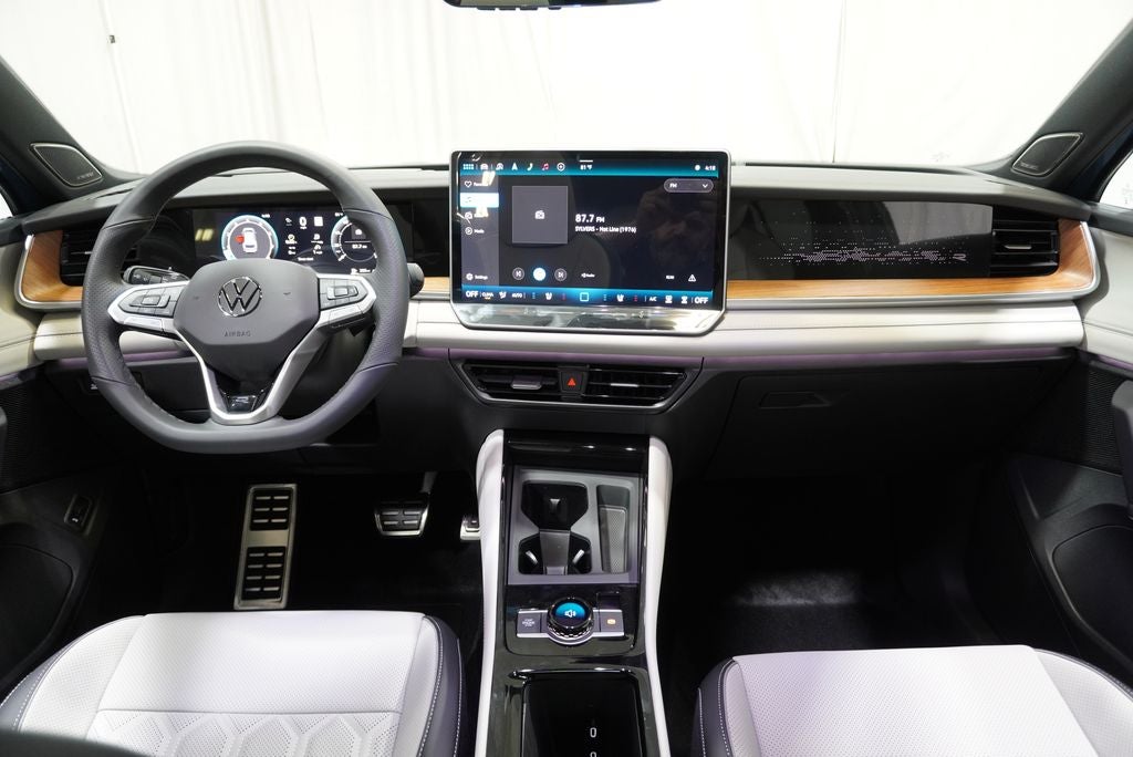 2026 Volkswagen Tiguan 2.0T SEL R-Line Turbo
