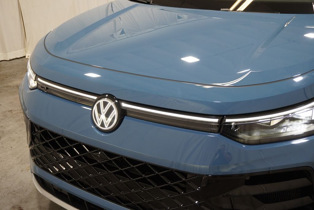 2026 Volkswagen Tiguan 2.0T SEL R-Line Turbo