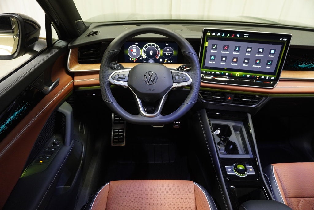 2026 Volkswagen Tiguan SEL R-Line Turbo