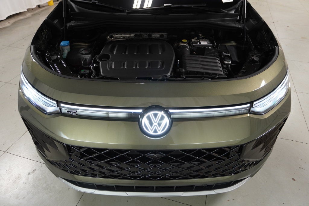 2026 Volkswagen Tiguan SEL R-Line Turbo