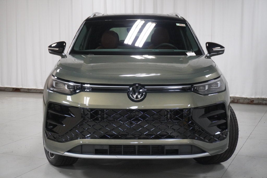 2026 Volkswagen Tiguan SEL R-Line Turbo