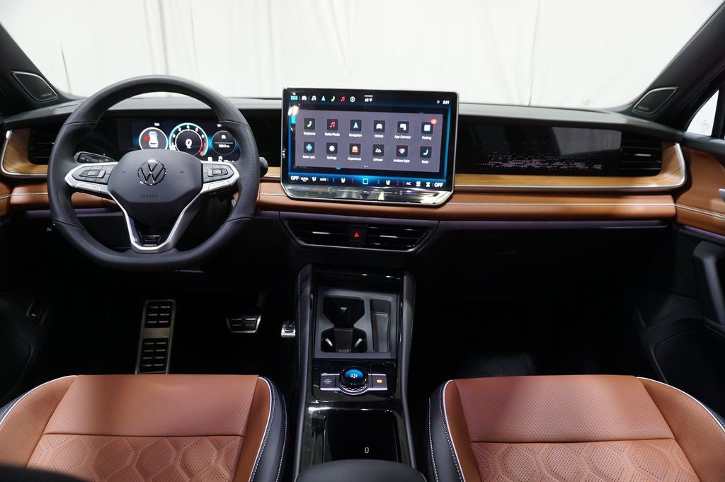 2026 Volkswagen Tiguan 2.0T SEL R-Line Turbo