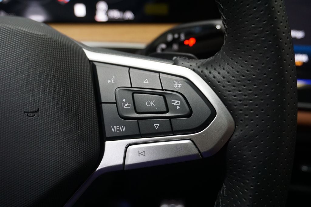 2026 Volkswagen Tiguan 2.0T SEL R-Line Turbo