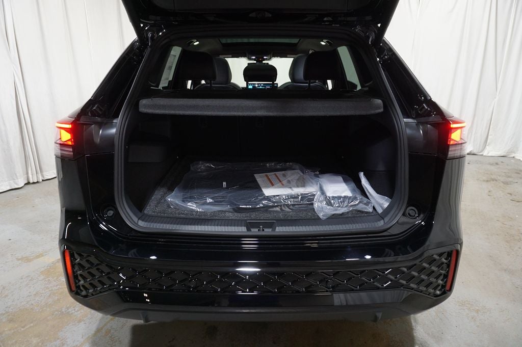 2026 Volkswagen Tiguan 2.0T SEL R-Line Turbo