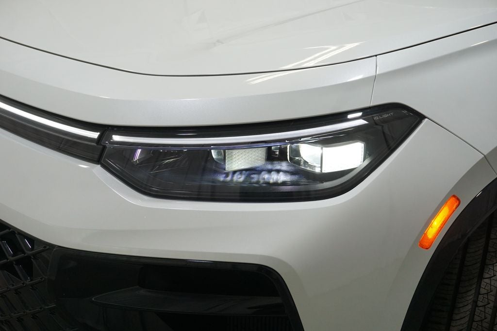 2026 Volkswagen Tiguan 2.0T SEL R-Line Turbo