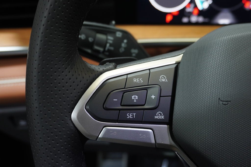 2026 Volkswagen Tiguan SEL R-Line Turbo