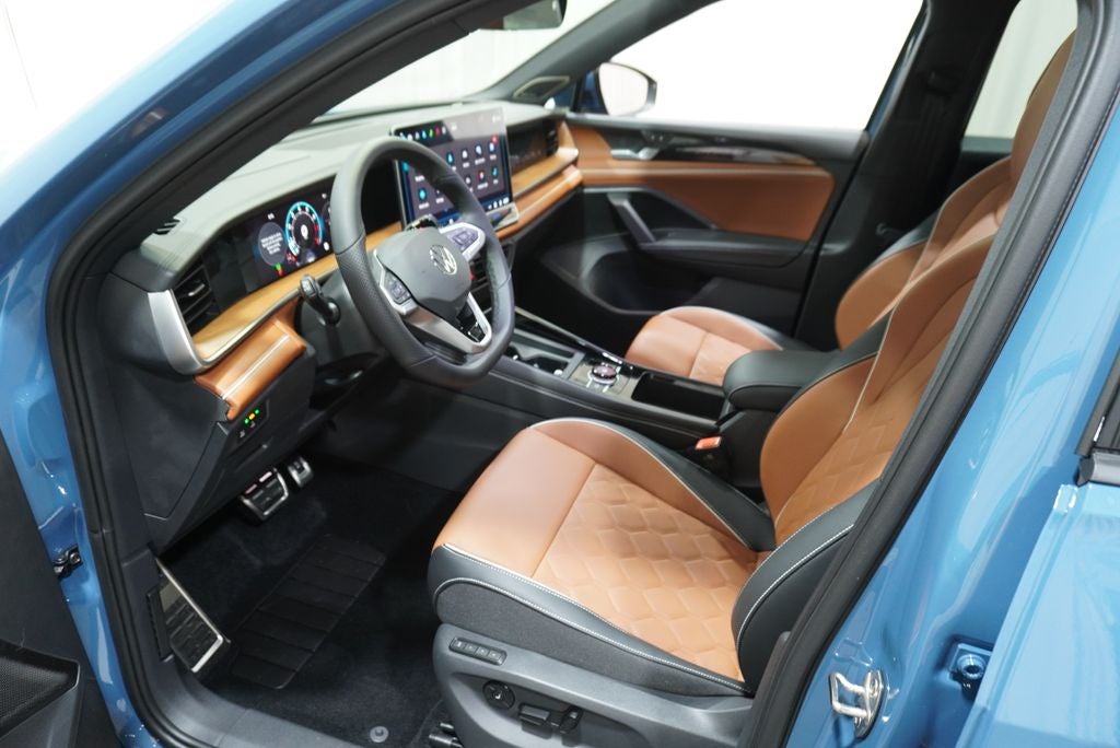 2026 Volkswagen Tiguan 2.0T SEL R-Line