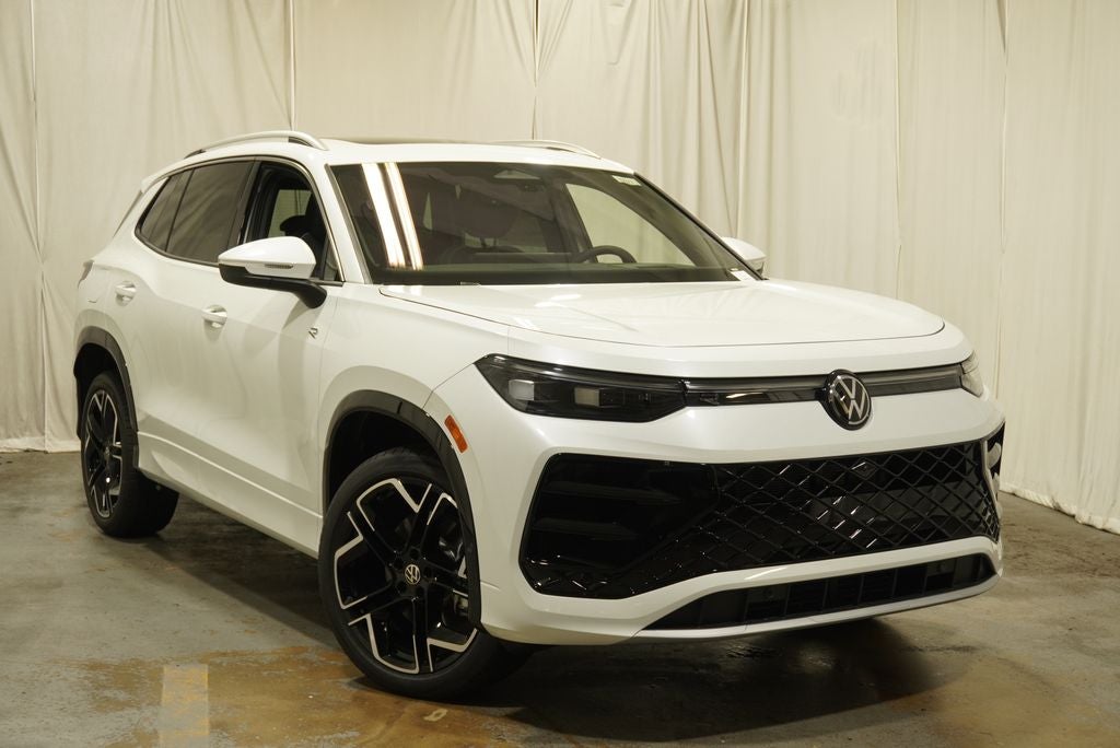 2026 Volkswagen Tiguan 2.0T SEL R-Line Turbo