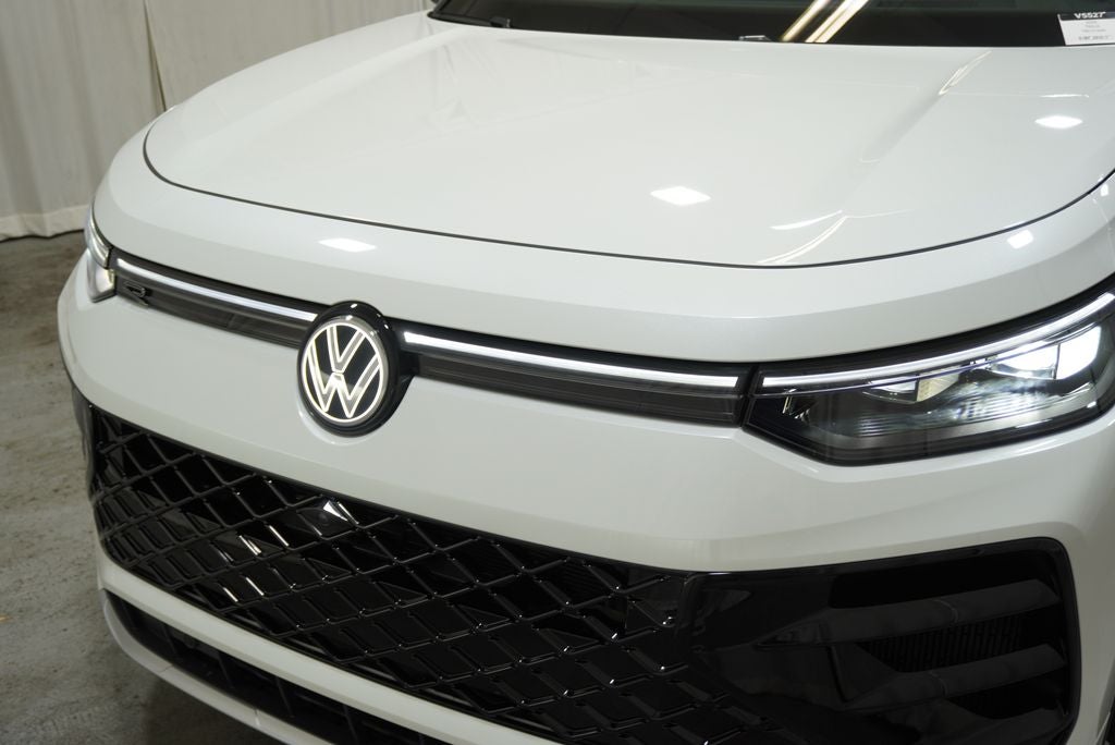 2026 Volkswagen Tiguan 2.0T SEL R-Line Turbo