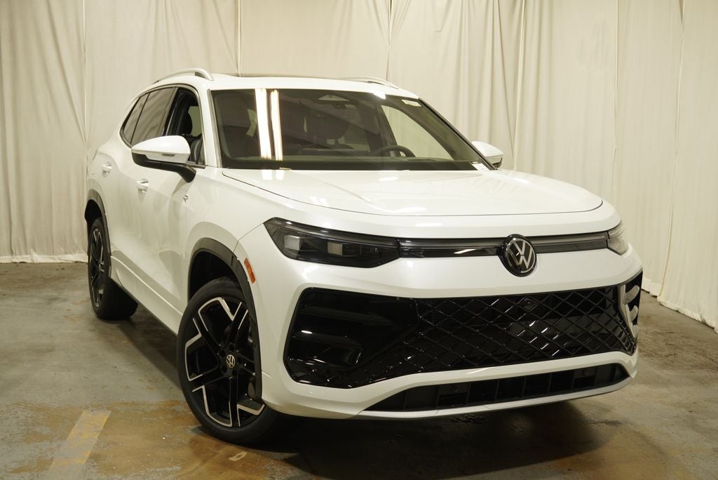 2026 Volkswagen Tiguan 2.0T SEL R-Line Turbo