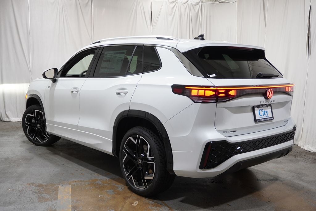 2026 Volkswagen Tiguan 2.0T SEL R-Line Turbo