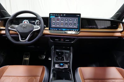 2026 Volkswagen Tiguan 2.0T SEL R-Line Turbo