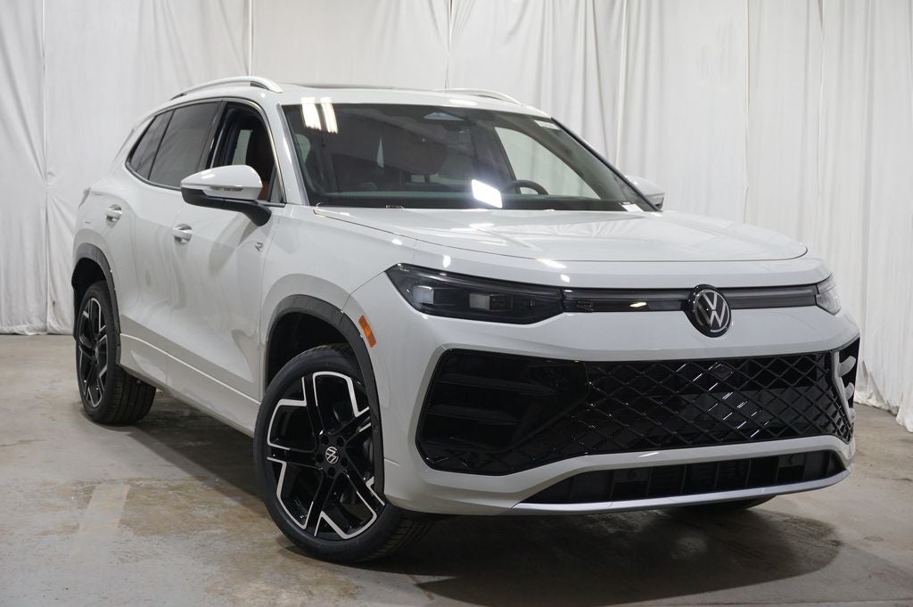 2026 Volkswagen Tiguan 2.0T SEL R-Line Turbo