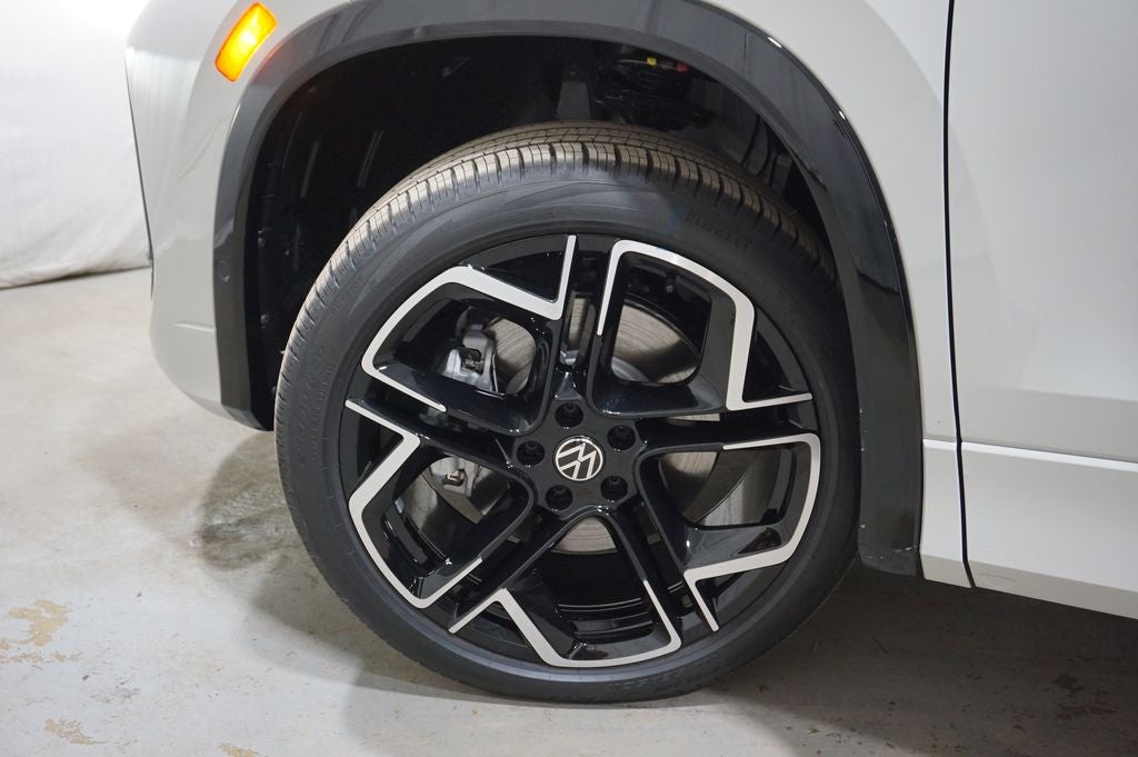 2026 Volkswagen Tiguan 2.0T SEL R-Line Turbo