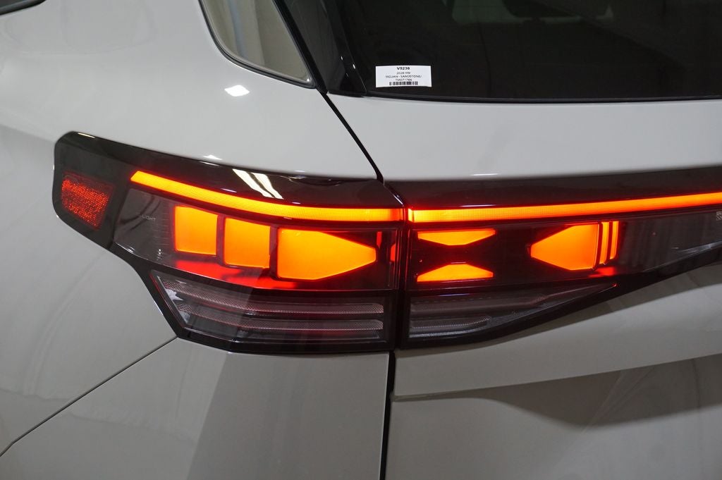 2026 Volkswagen Tiguan 2.0T SEL R-Line Turbo