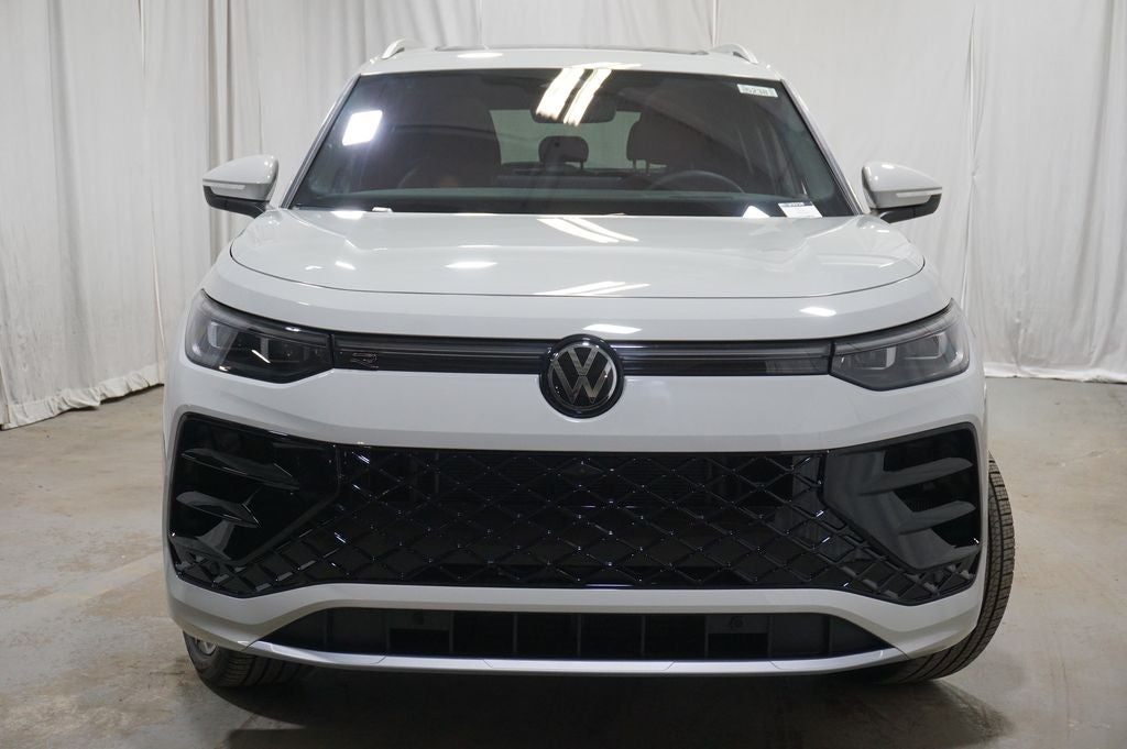 2026 Volkswagen Tiguan 2.0T SEL R-Line Turbo
